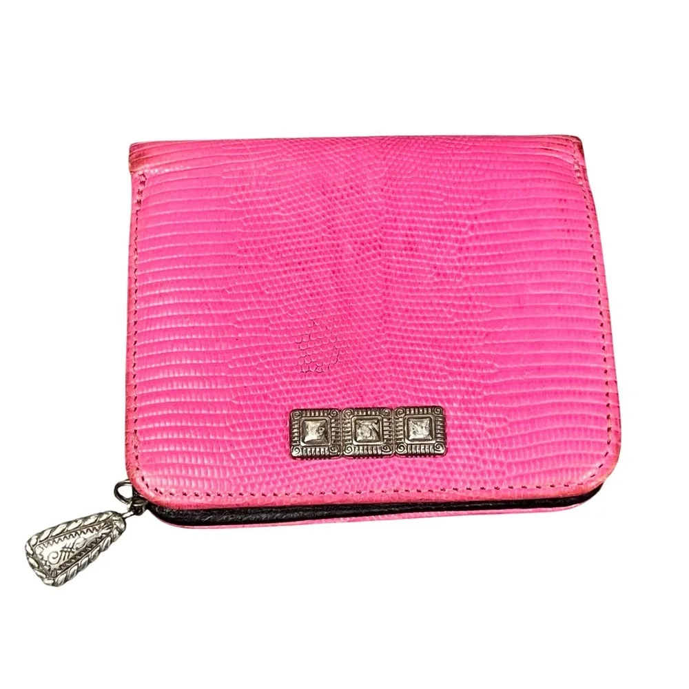 Brighton Pink Lizard Embossed Leather Bifold Wallet Heart Zipper Pull Black Trim